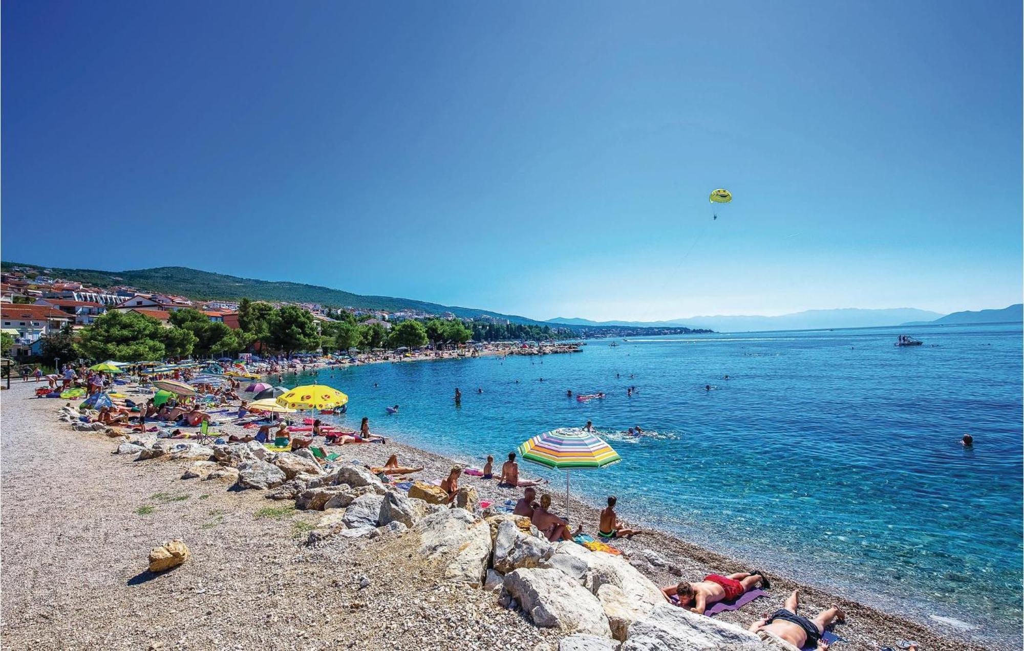 Nice Apartment In Crikvenica With Wifi Extérieur photo